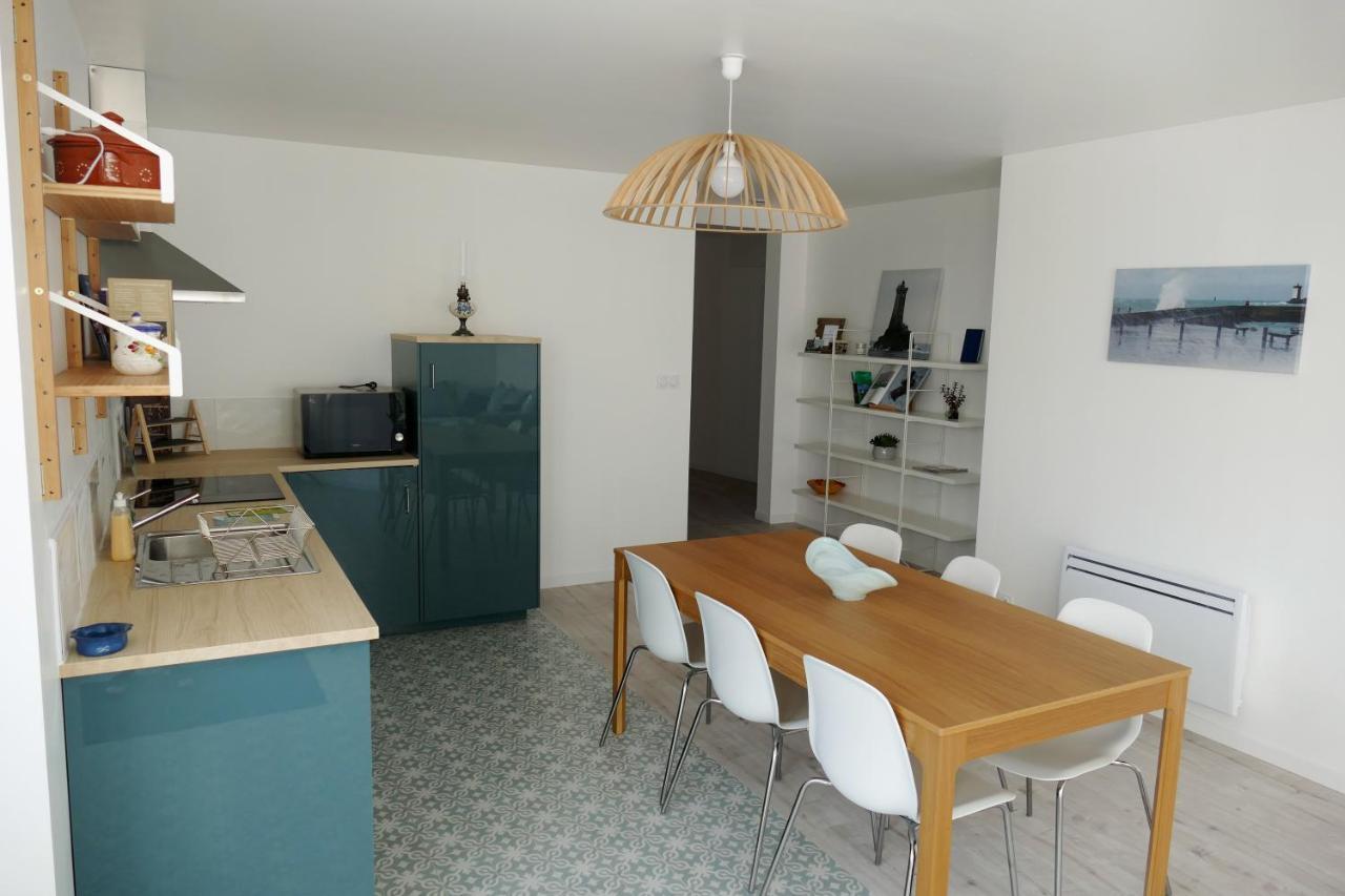 Bel Appartement Dans Maison Au Bourg ロクマリア＝プルザネ エクステリア 写真